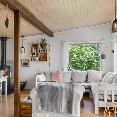 3 Bedroom Beautiful In Σπίτι διακοπών Jægerspris